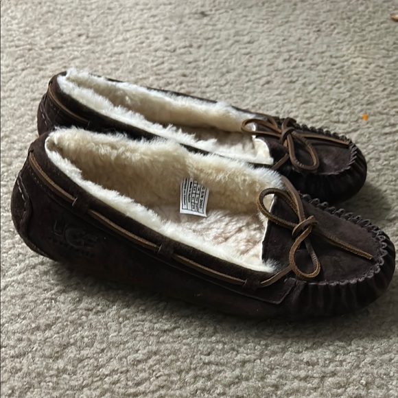 UGG Brown Moccasin Slippers with Plush Lining - Picture 1 of 10